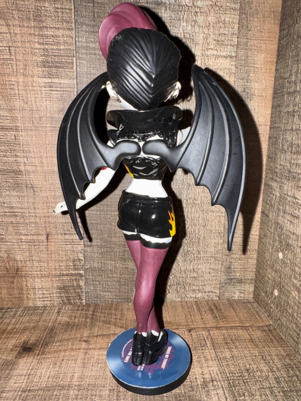 LUNABELLA WHISPERS 7 inch Bleeding Edge Series 4- hard vinyl Doll - Picture 4 of 9